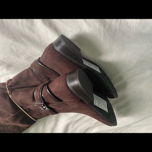 New Dressbarn Brandy knee high boots - Picture 6 of 9